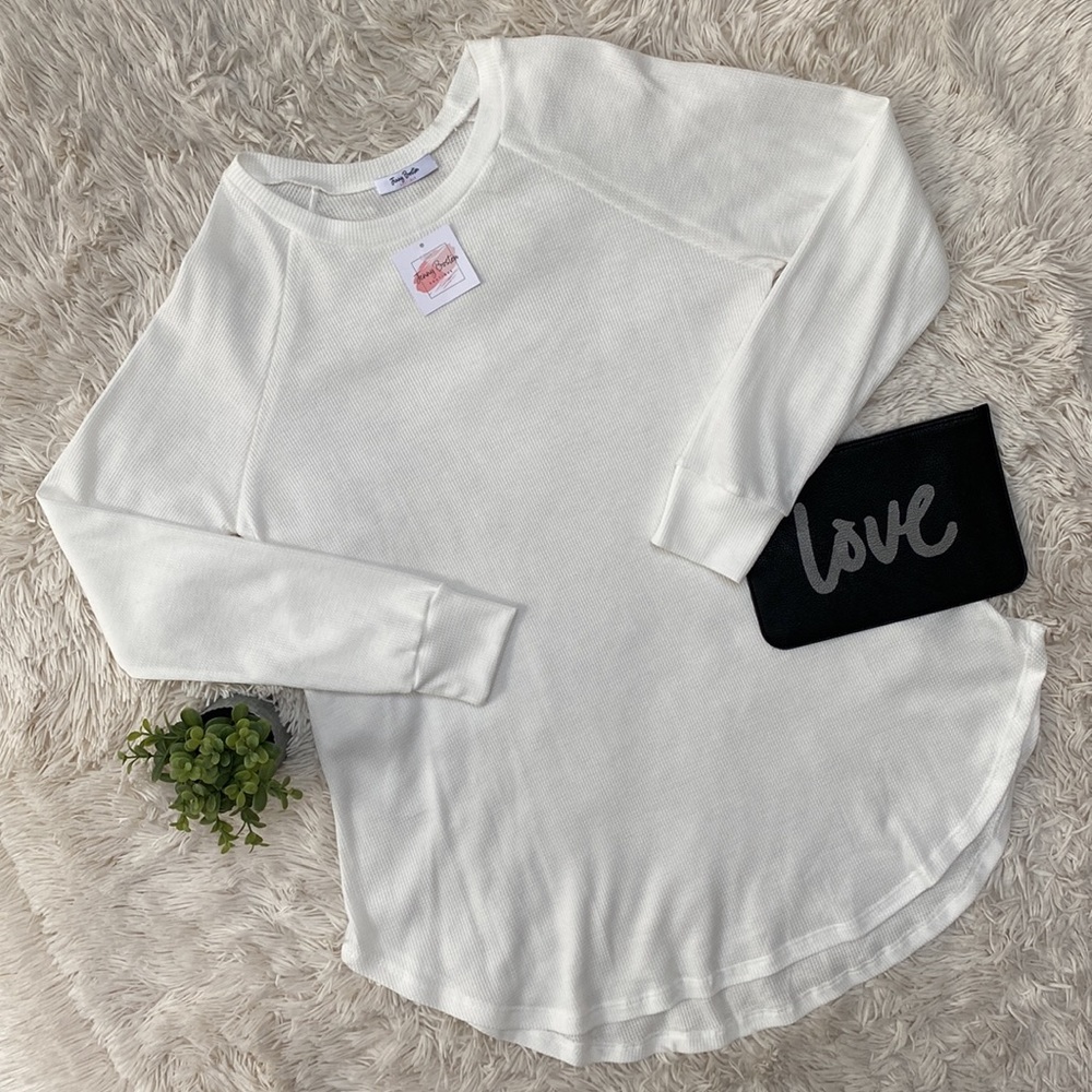 Jenny Boston Thermal LS Tunic Top 💗 White